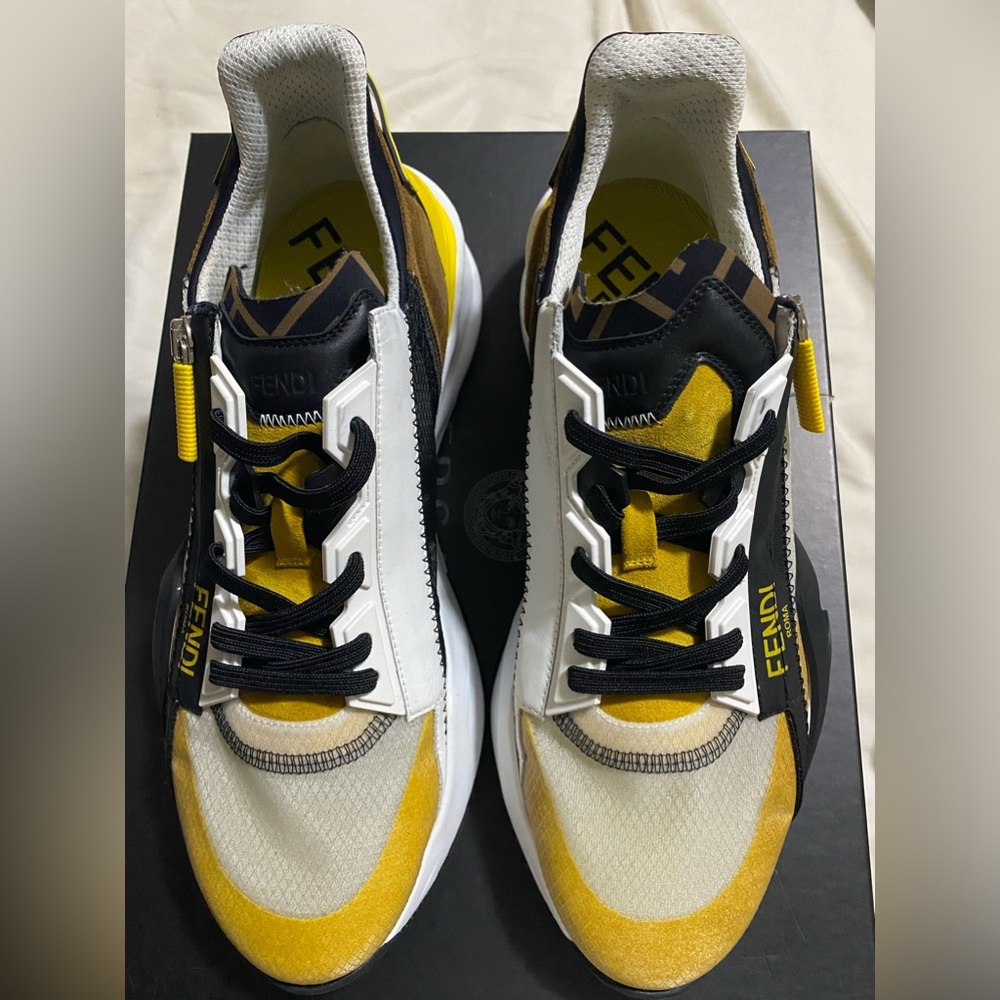 Mens Fendi Flow Sneakers size 43